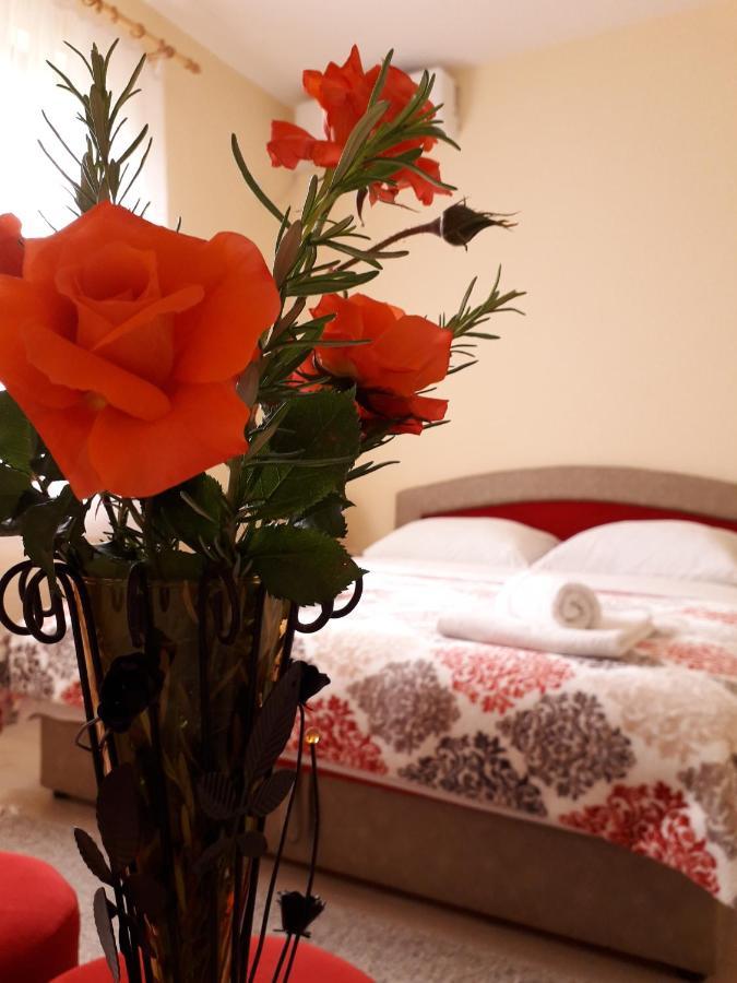 Apartmani Sara 트레빈예 외부 사진