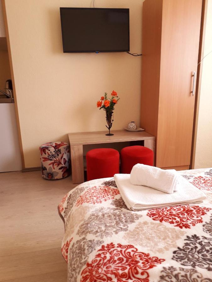 Apartmani Sara 트레빈예 외부 사진